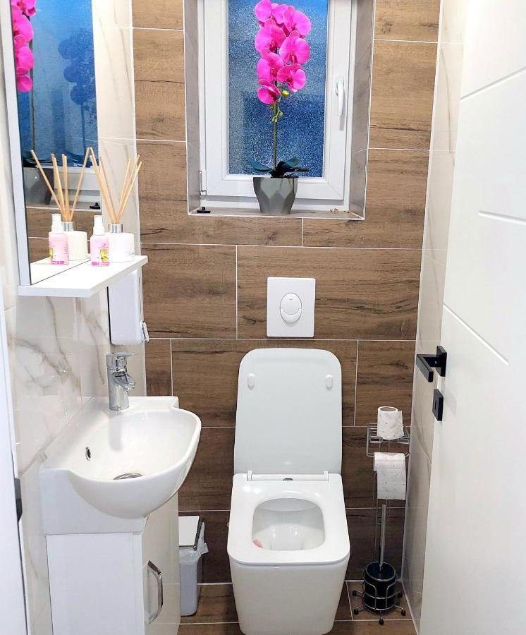 מוסטר Big Delux Apartment מראה חיצוני תמונה